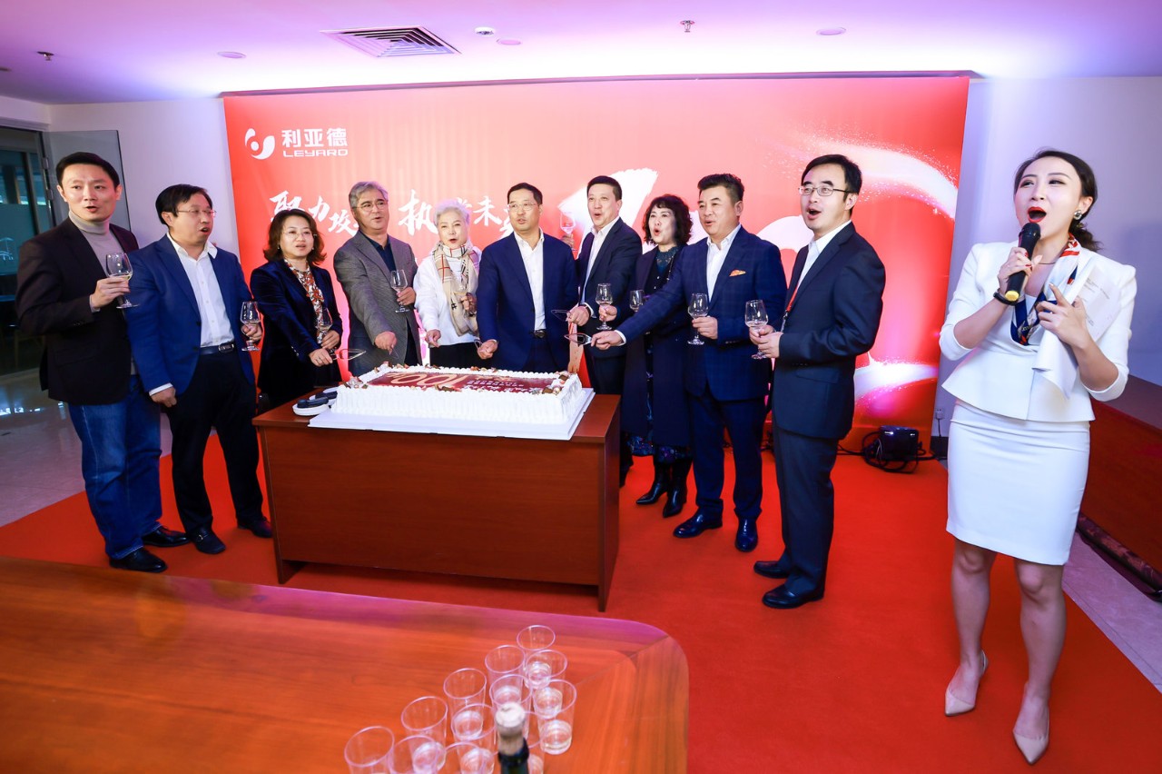 mg冰球突破·奢华版(试玩)官方网站