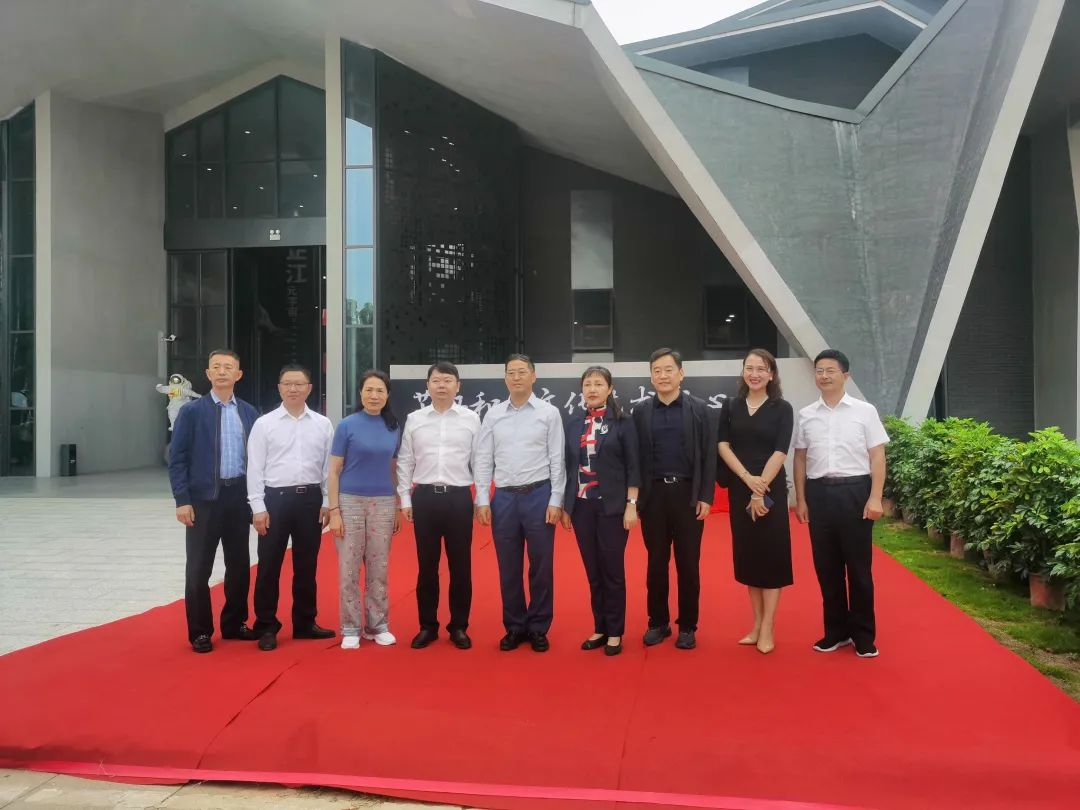 mg冰球突破·奢华版(试玩)官方网站