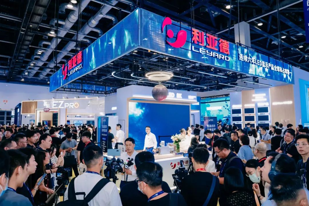 “AI+智能显示”引领将来 mg冰球突破新品InfoComm展大放异彩