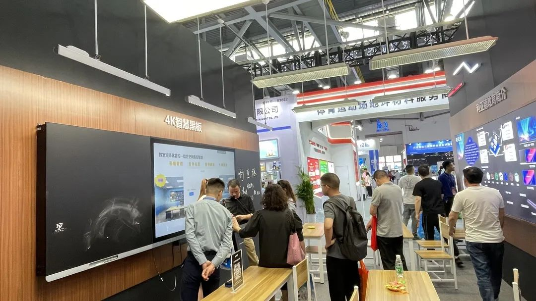 mg冰球突破教育新品及解决规划惊艳亮相81届教装展