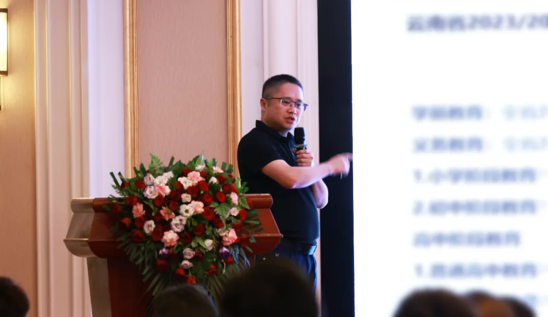 mg冰球突破·奢华版(试玩)官方网站